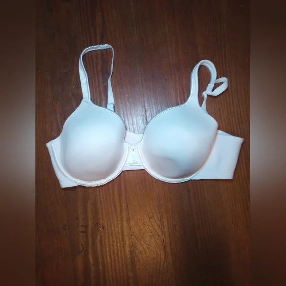 Hanes/Vanity Fair Bras Size 36D - Picture 4 of 4